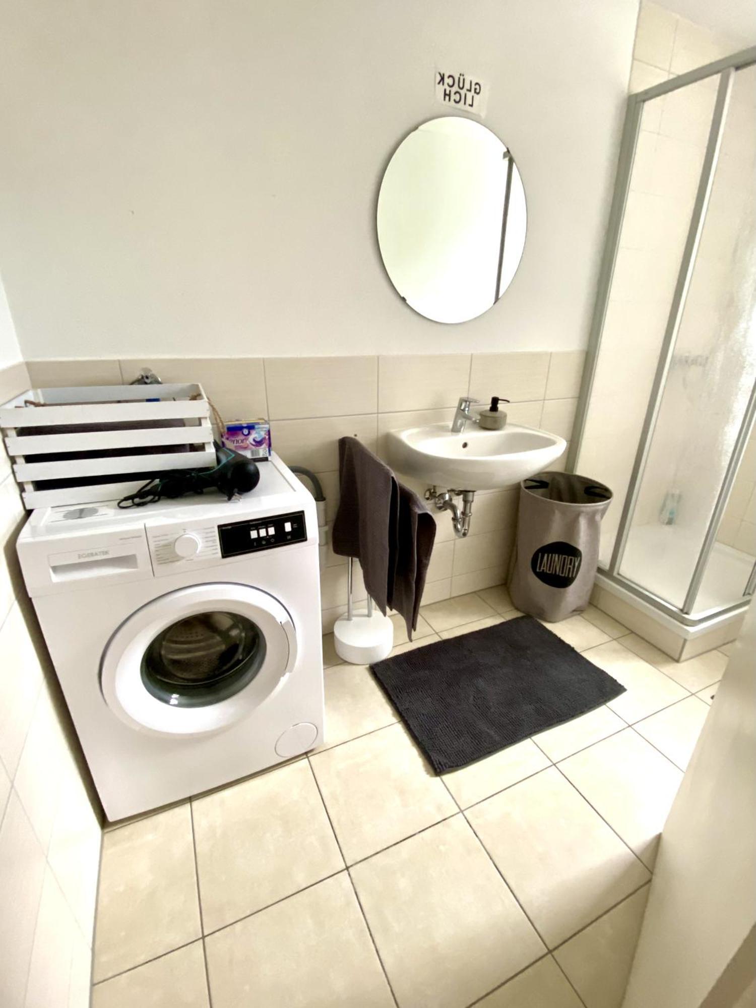3 Zimmer Apartment Mit Flussblick - Self Check-In Eggenfelden Exterior photo